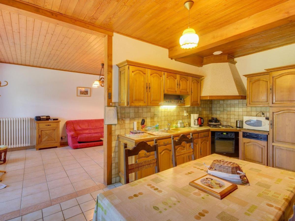 Beautiful Villa In The Parc Des Volcans D Auvergne Vic-sur-Cère Eksteriør billede