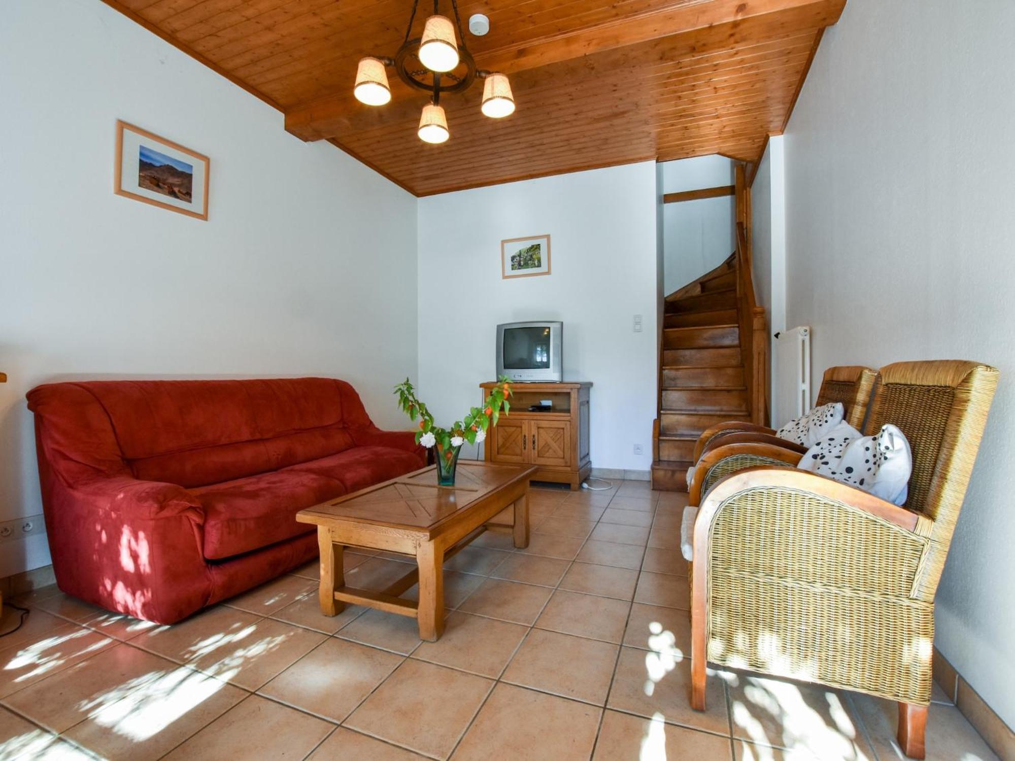 Beautiful Villa In The Parc Des Volcans D Auvergne Vic-sur-Cère Eksteriør billede